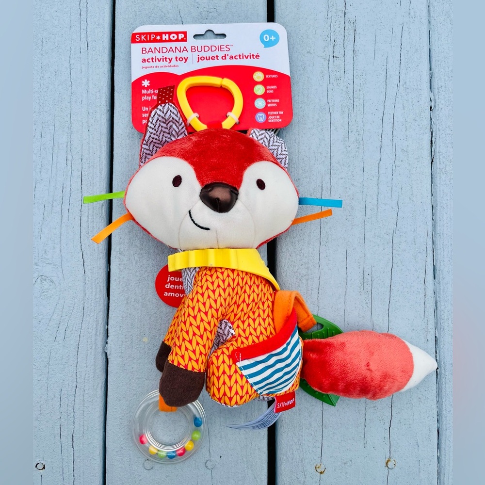 Skip Hop Bandana Buddies Activity Toy